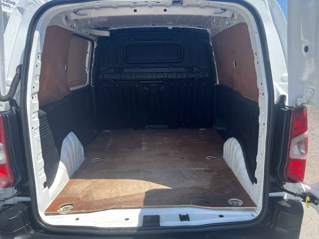 Vauxhall Combo Listing Image