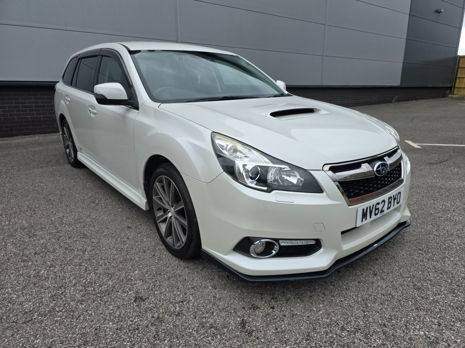 Subaru Legacy Listing Image