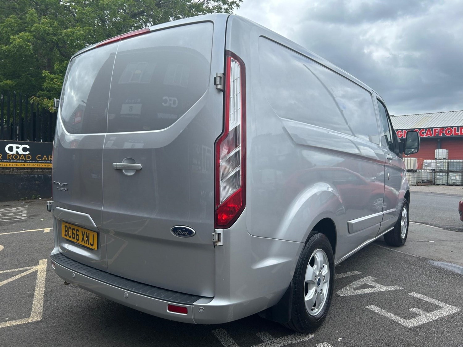 Ford Transit Custom Listing Image