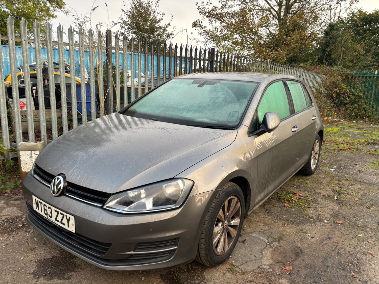 Volkswagen Golf Listing Image