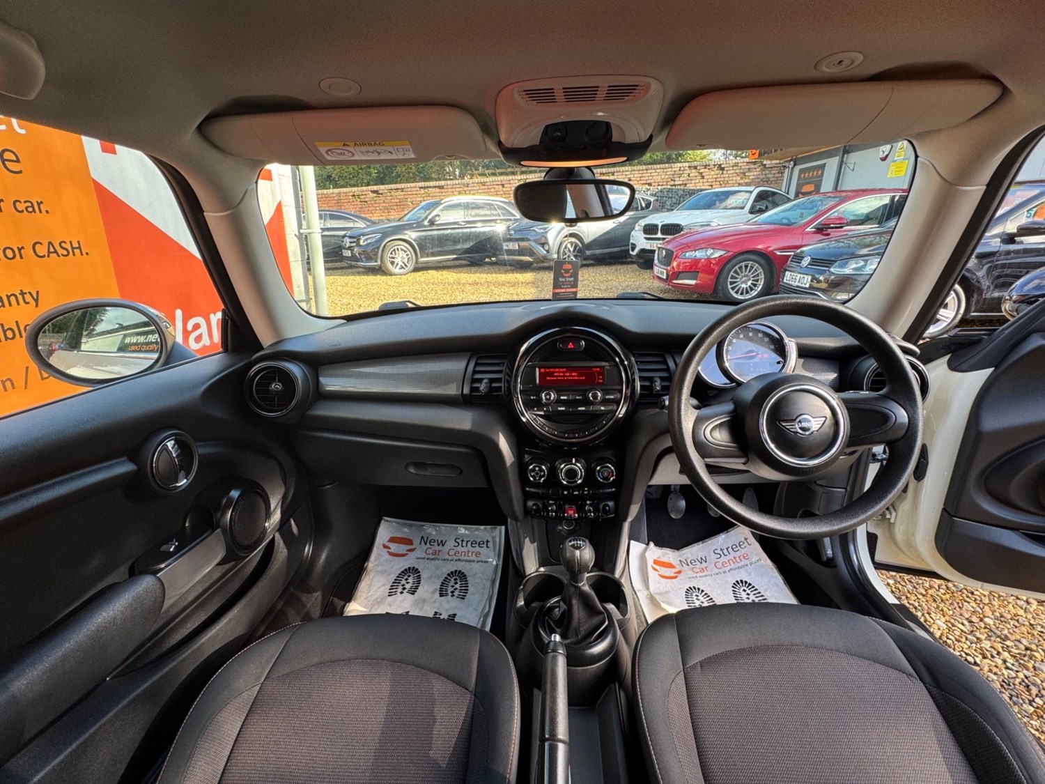 MINI Hatch Listing Image