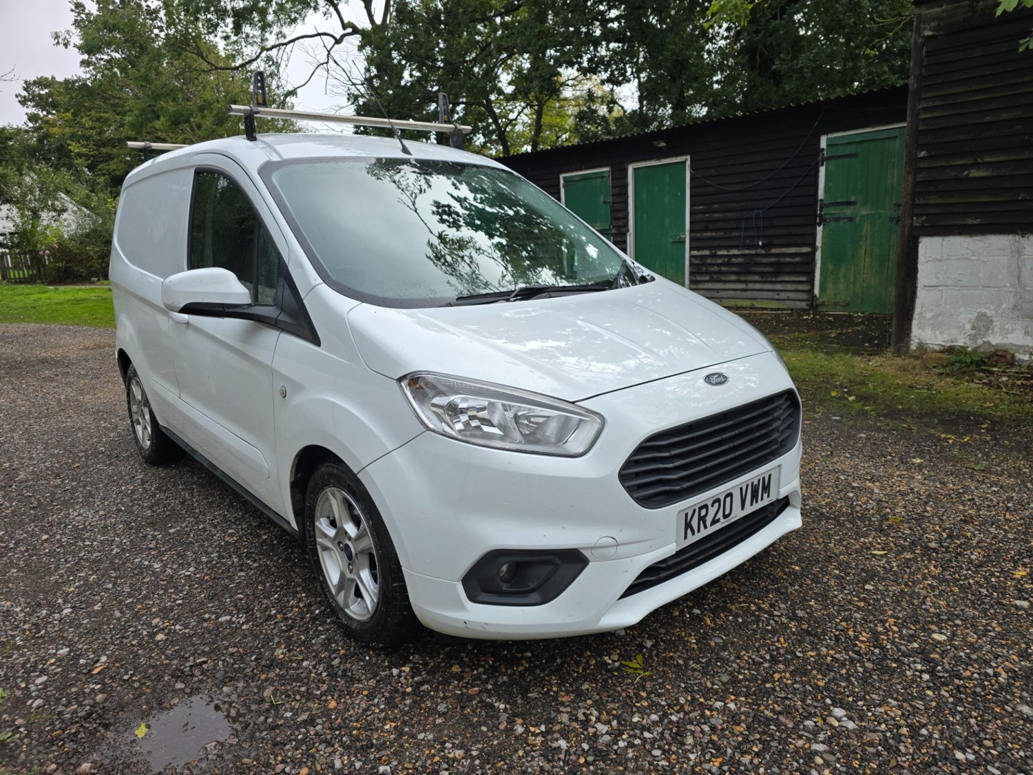 Ford Transit Courier Listing Image