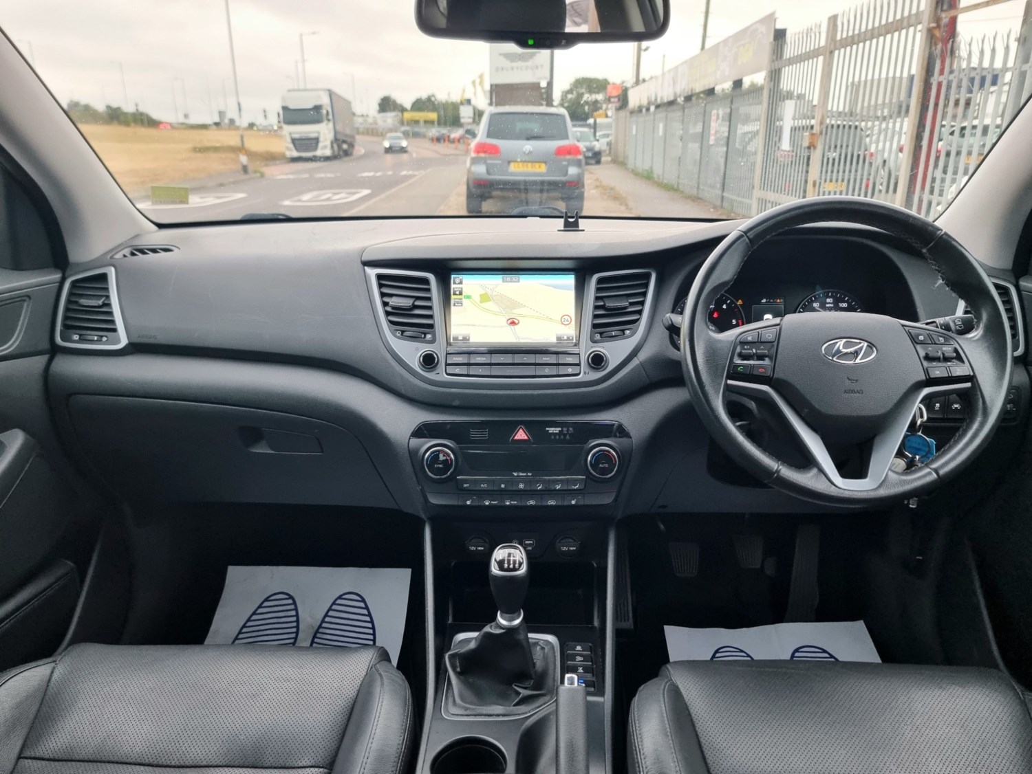 Hyundai TUCSON Listing Image