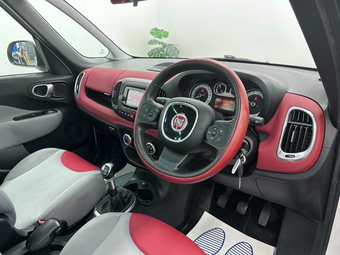 Fiat 500L Listing Image