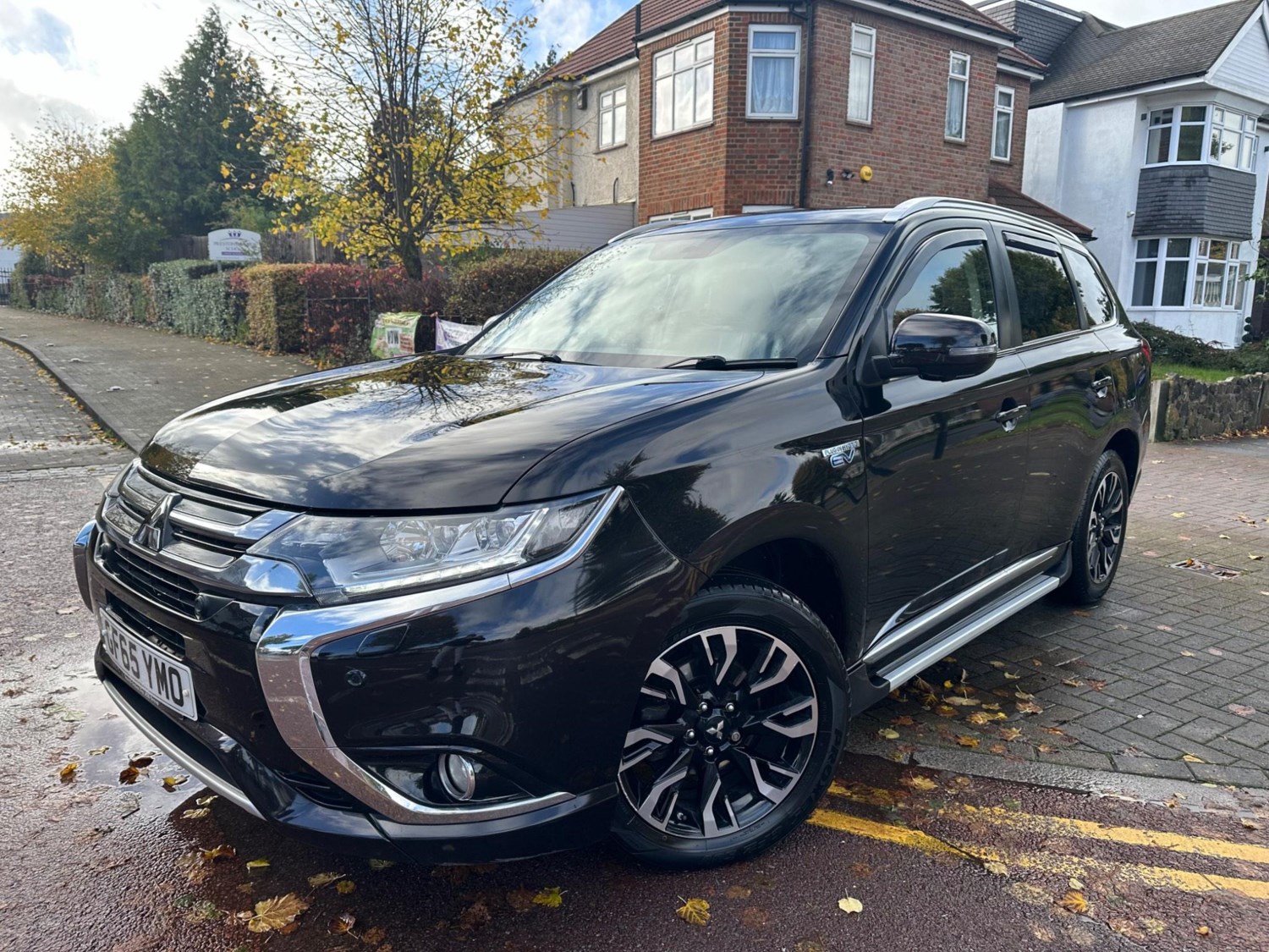 Mitsubishi Outlander Listing Image