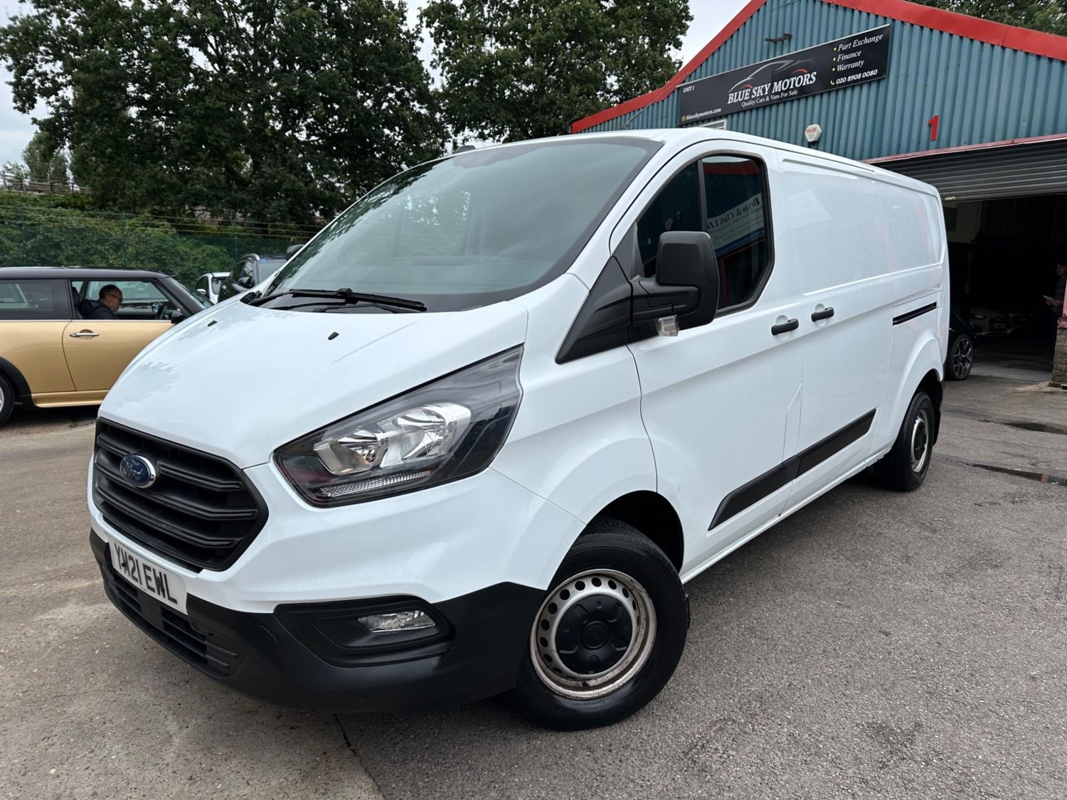 Ford Transit Custom Listing Image