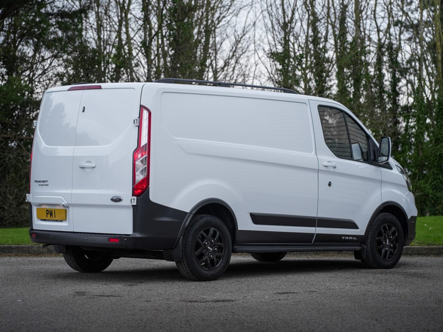 Ford Transit Custom Listing Image