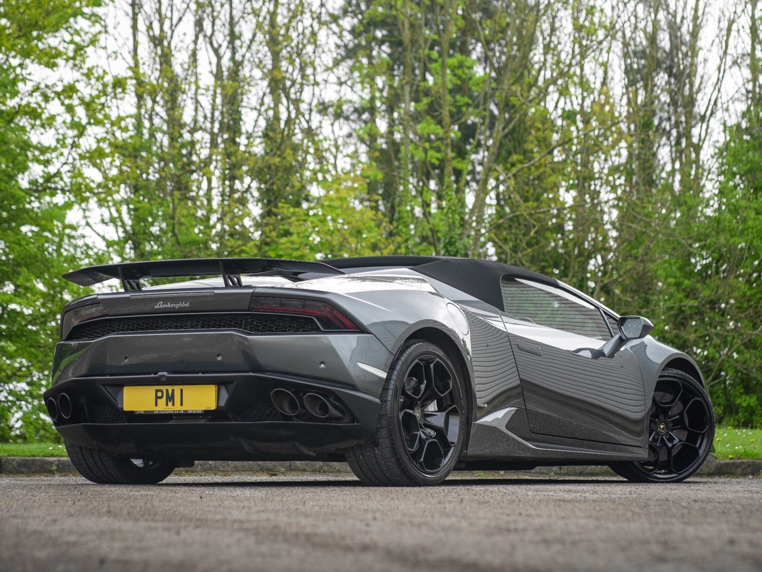 Lamborghini Huracan Listing Image