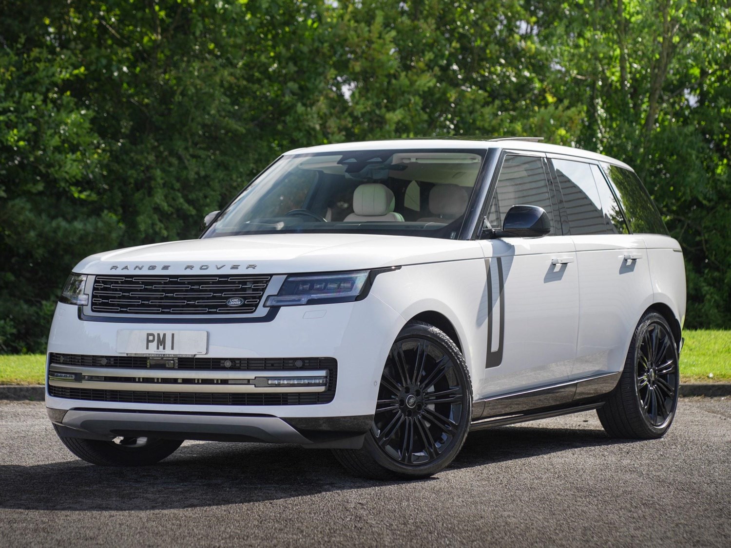 Land Rover Range Rover Listing Image