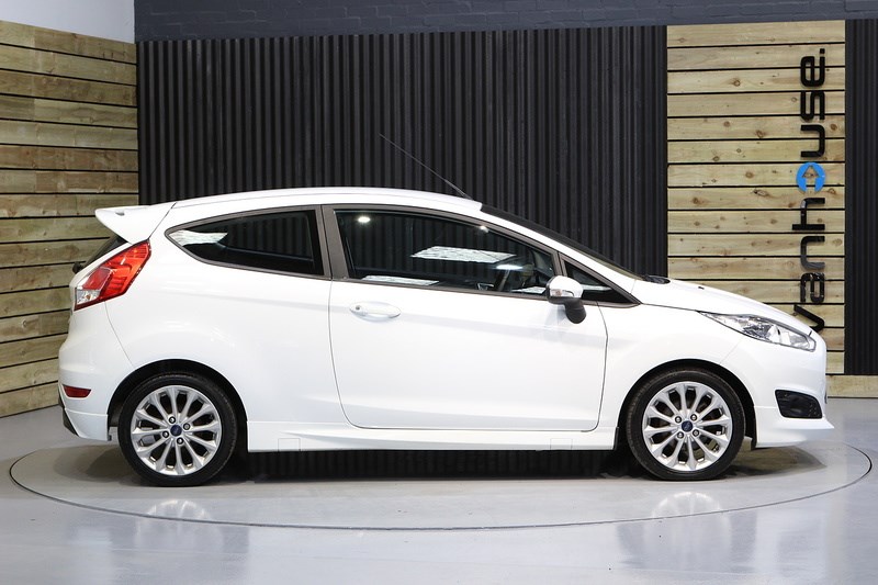 Ford Fiesta Listing Image