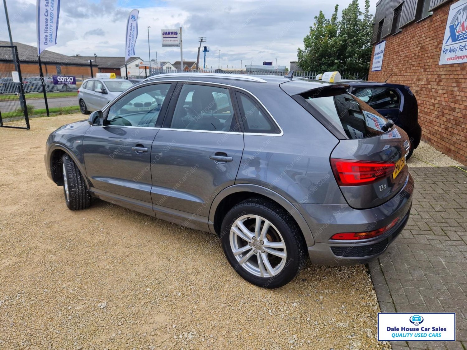 Audi Q3 Listing Image