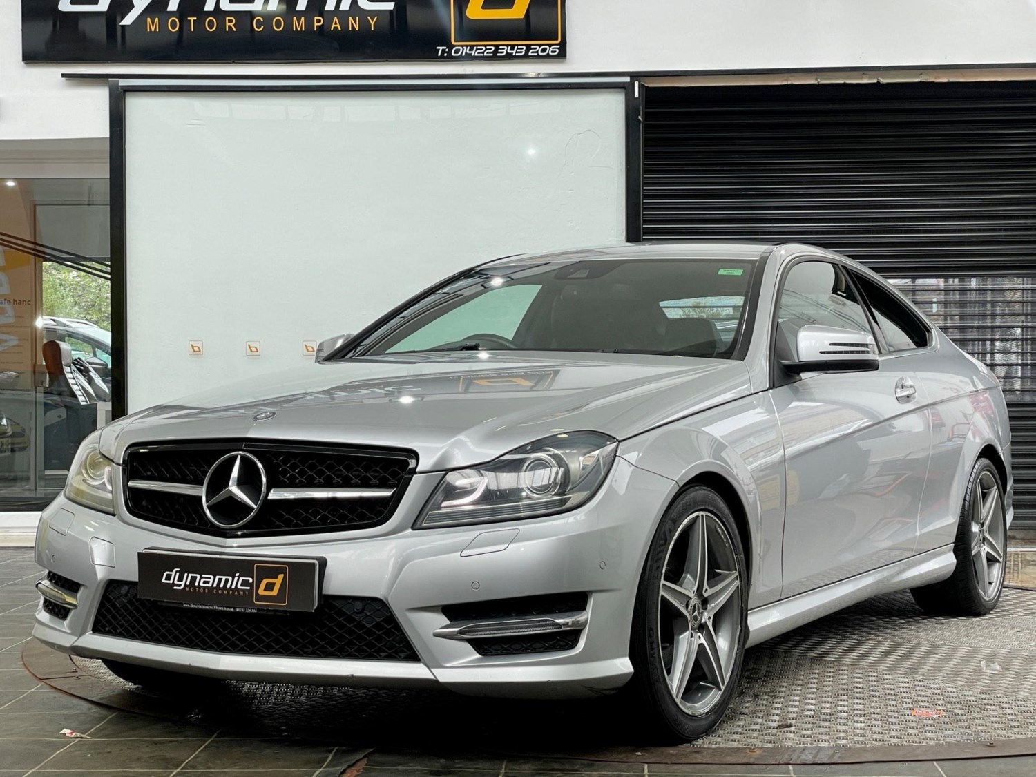 Mercedes-Benz C-Class Listing Image