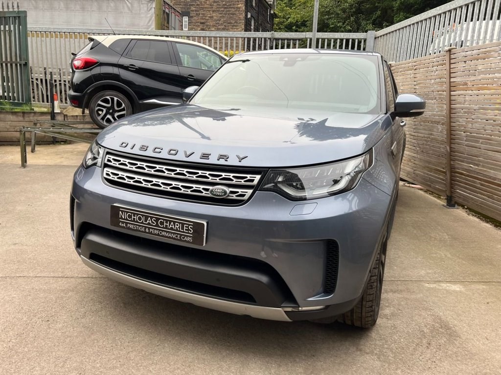 Land Rover Discovery Listing Image