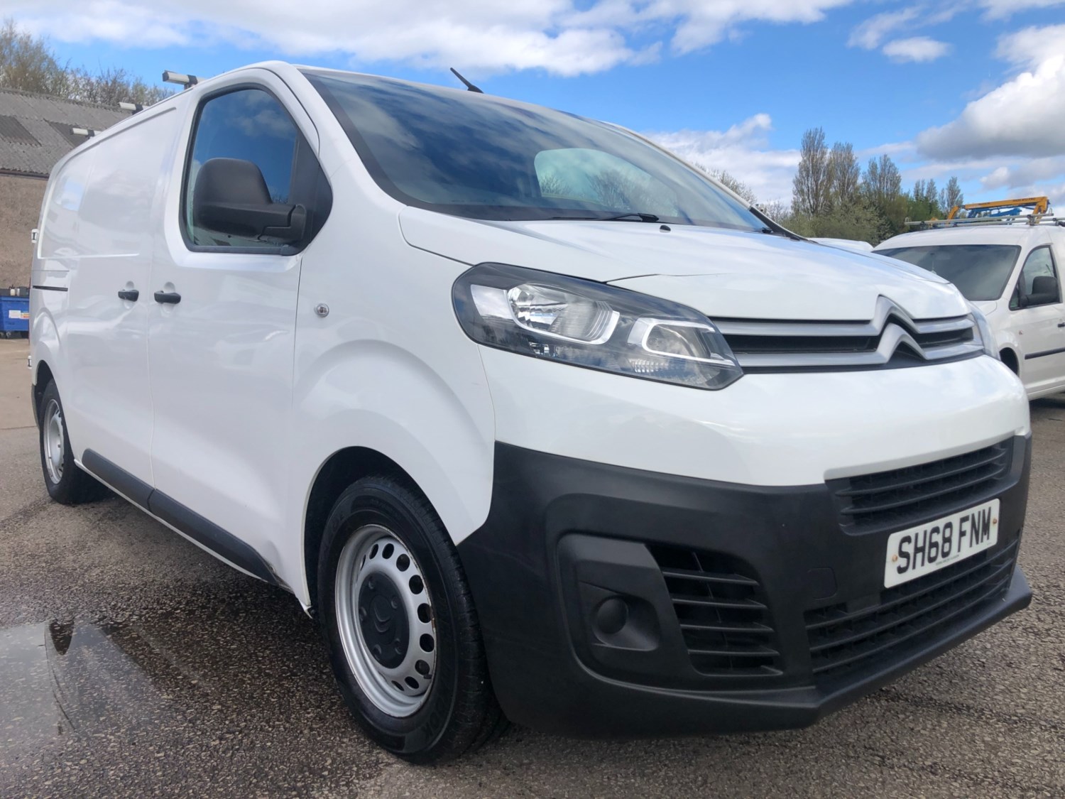 Citroen Dispatch Listing Image