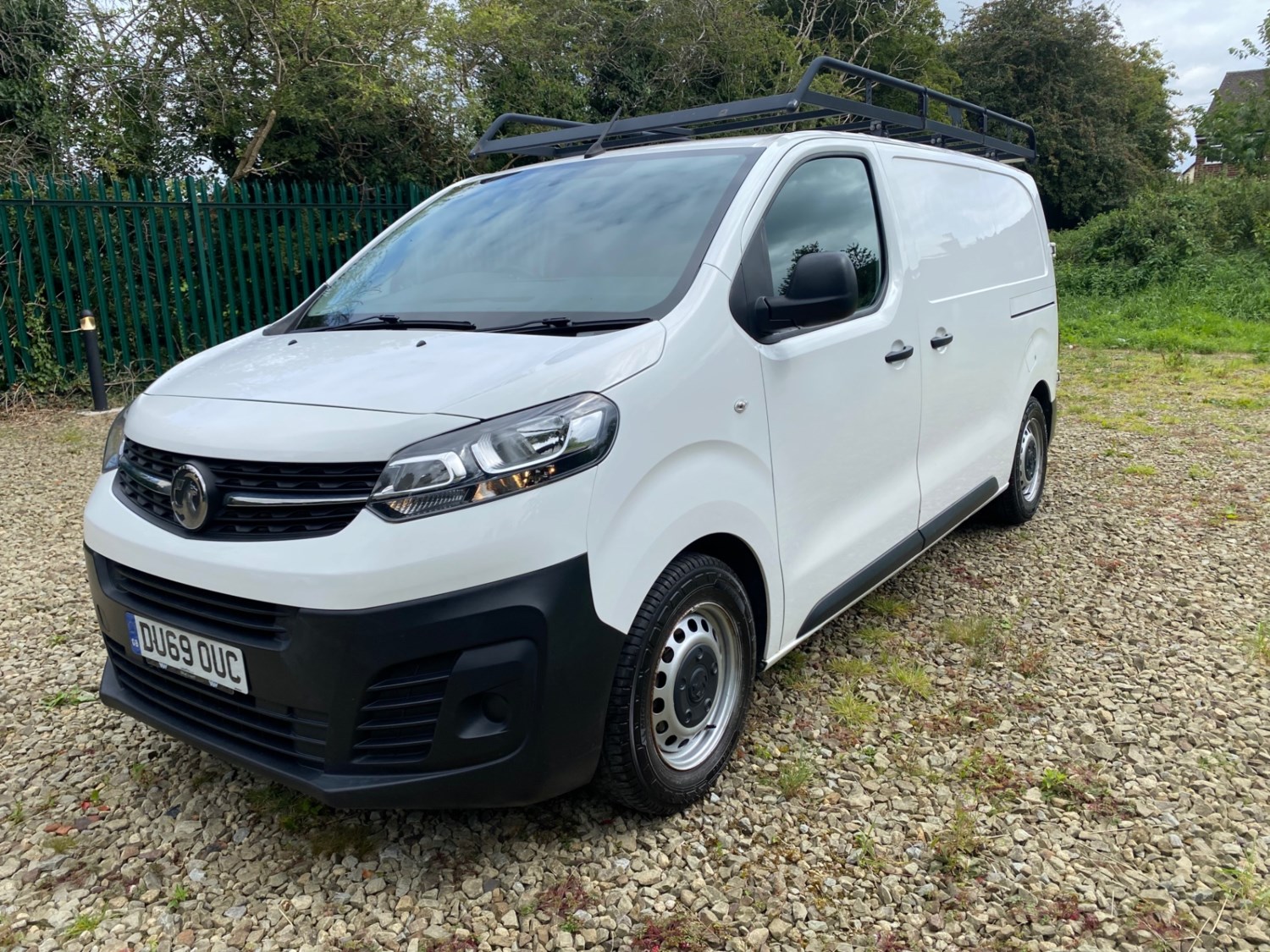 Vauxhall Vivaro Listing Image