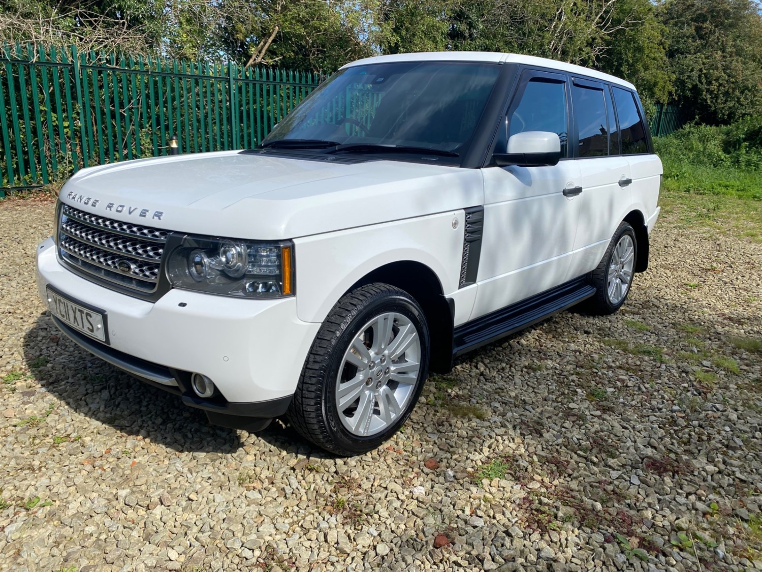 Land Rover Range Rover Listing Image