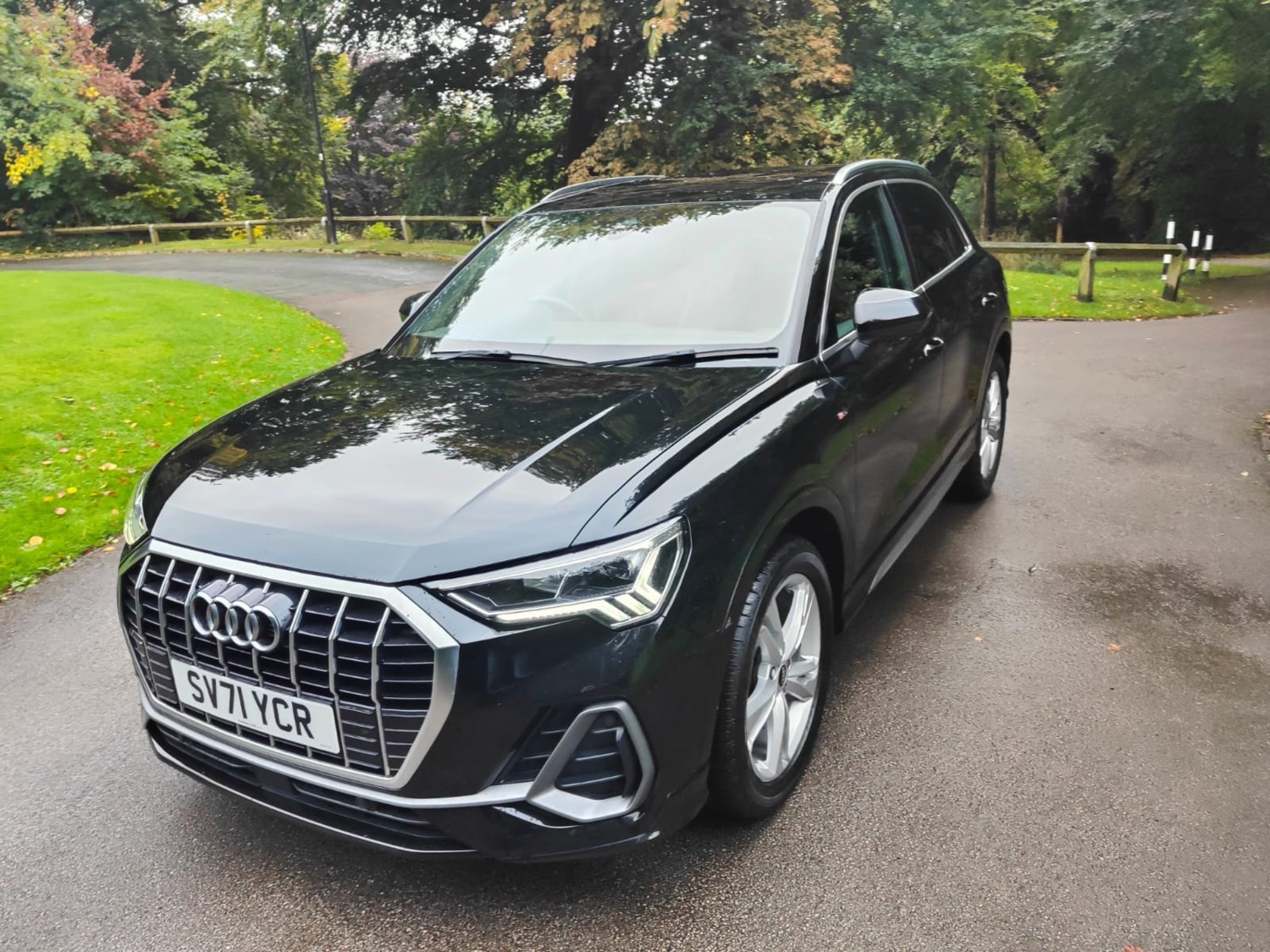 Audi Q3 Listing Image