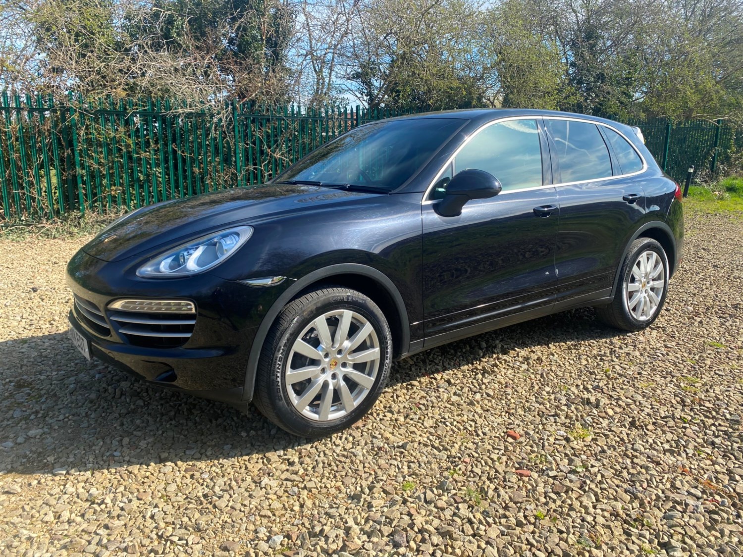 Porsche Cayenne Listing Image