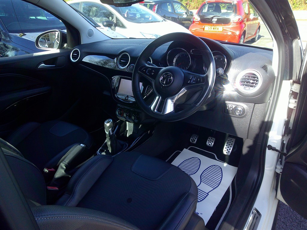 Vauxhall ADAM Listing Image