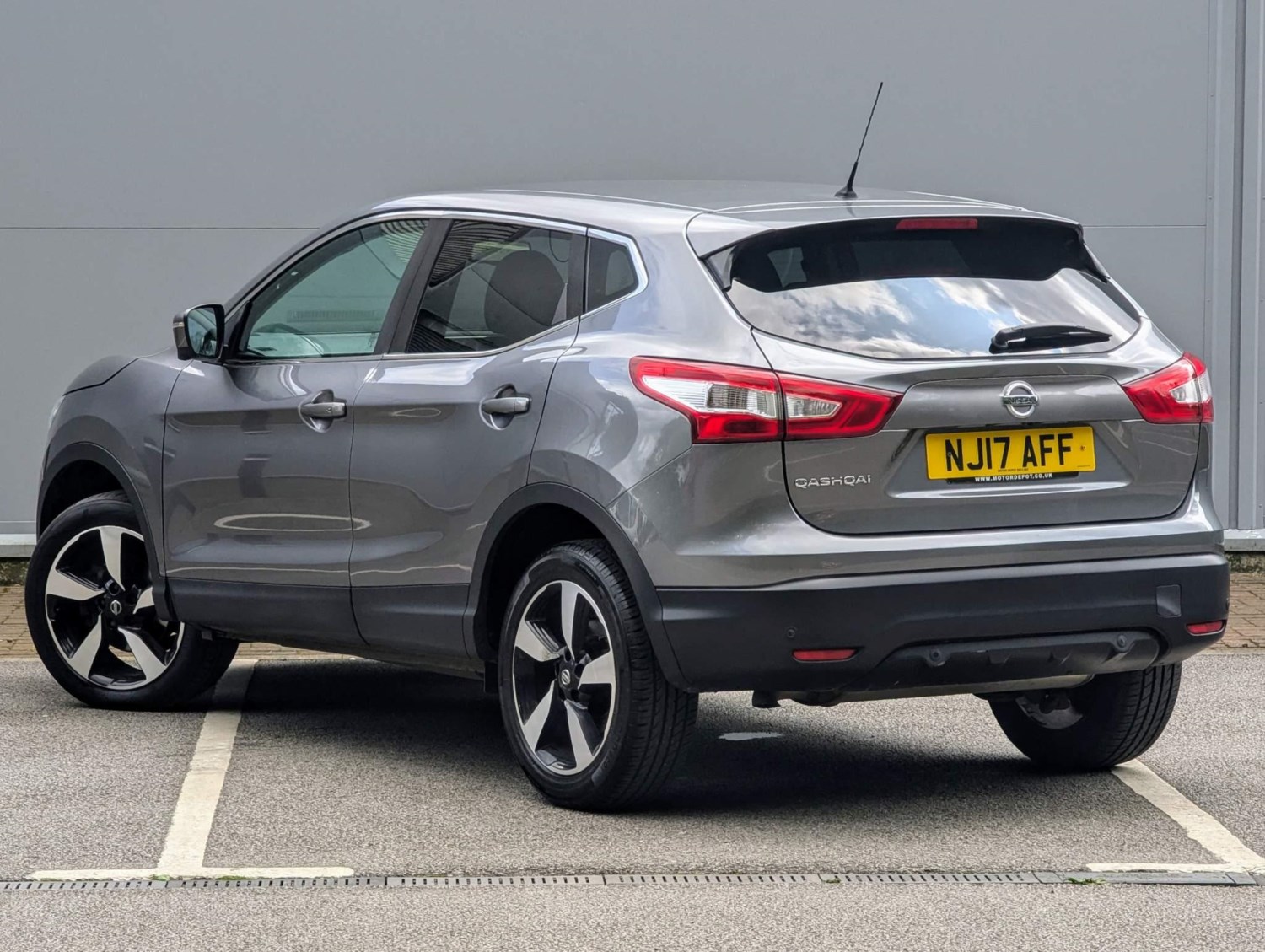 Nissan Qashqai Listing Image