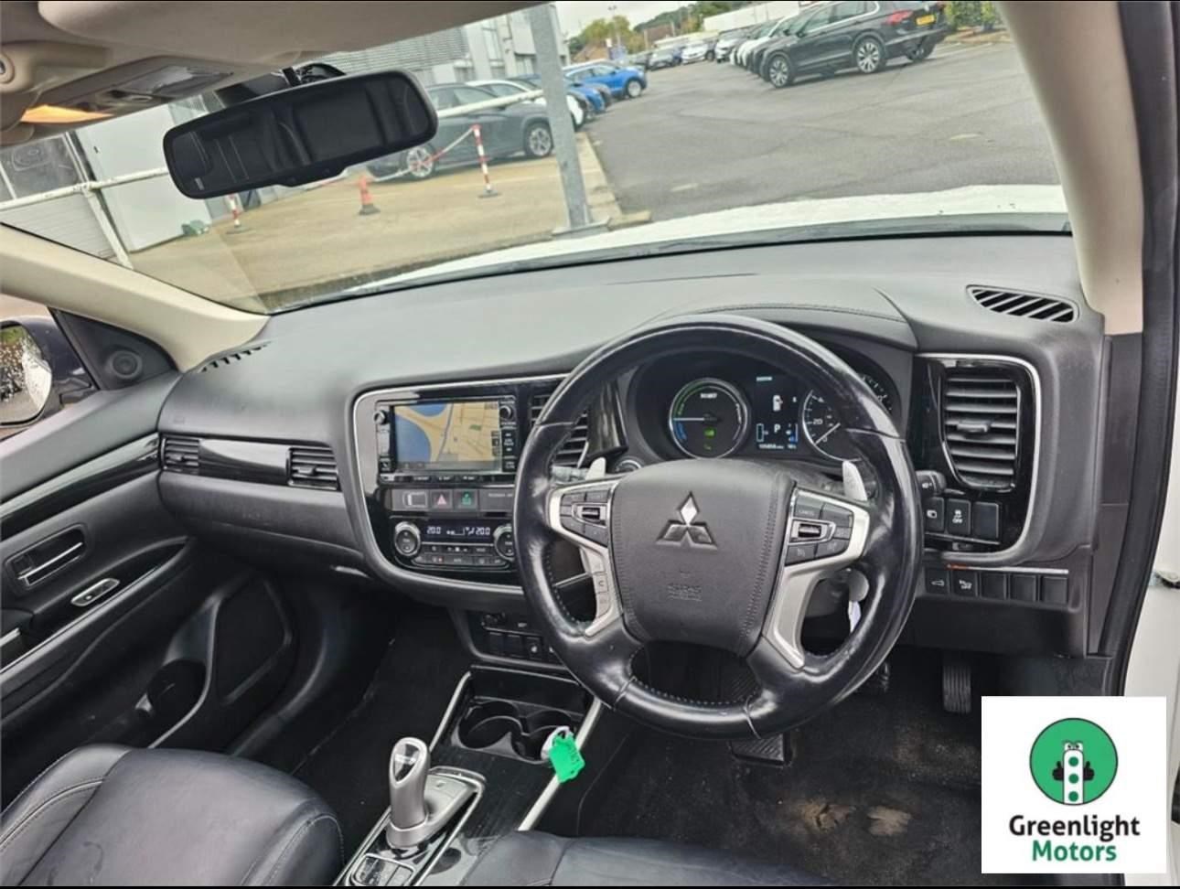 Mitsubishi Outlander Listing Image