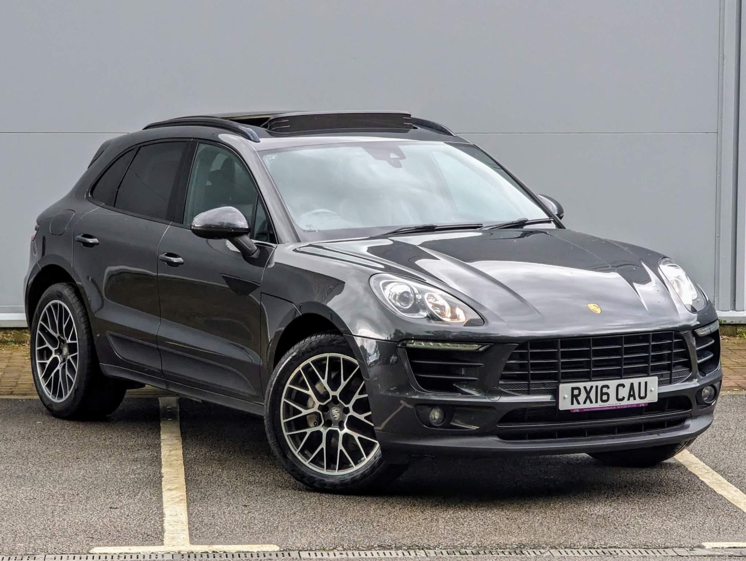 Porsche Macan Listing Image