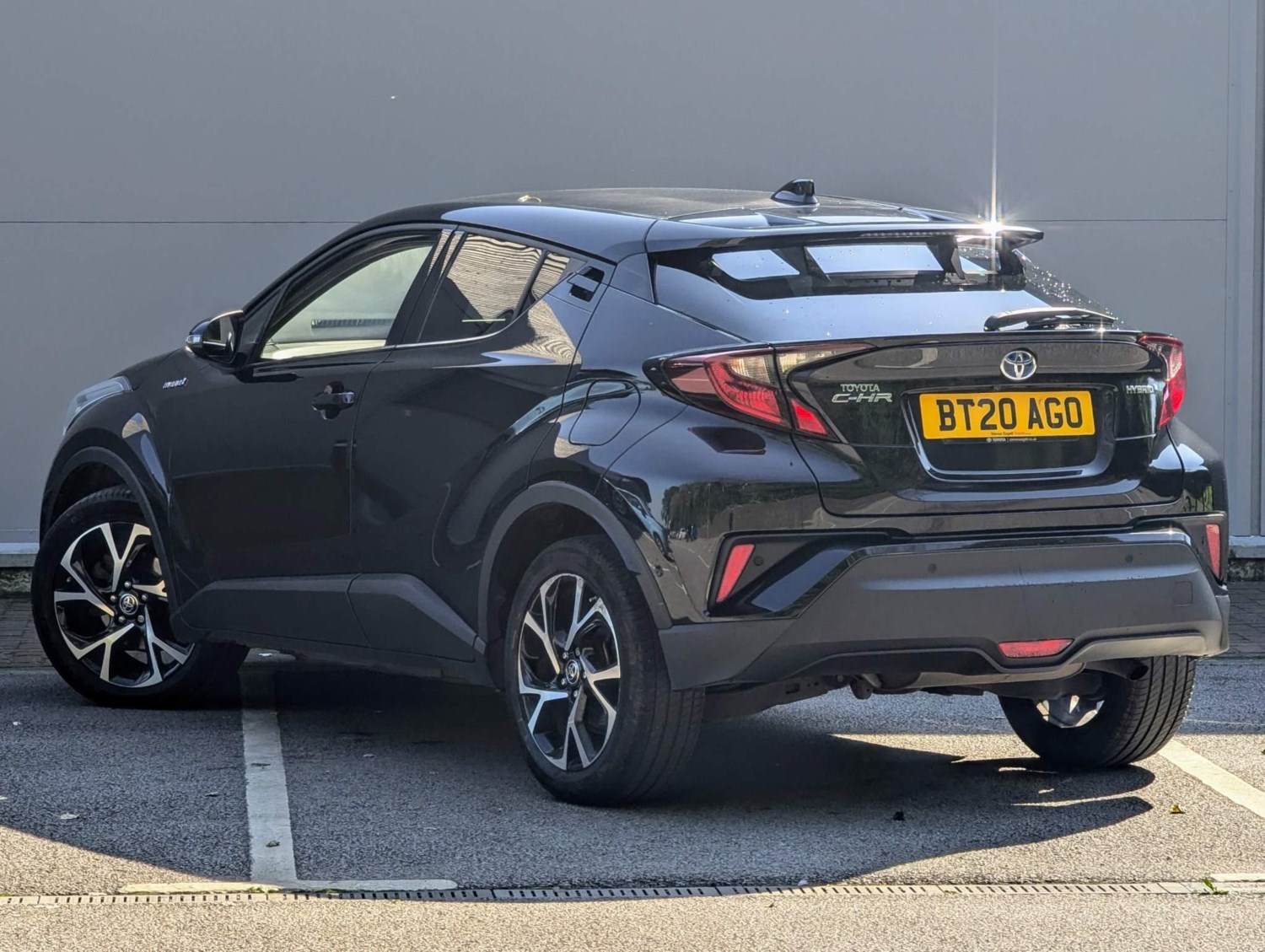 Toyota C-HR Listing Image