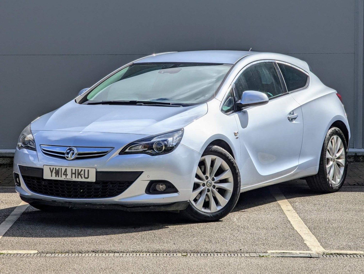 Vauxhall Astra GTC Listing Image