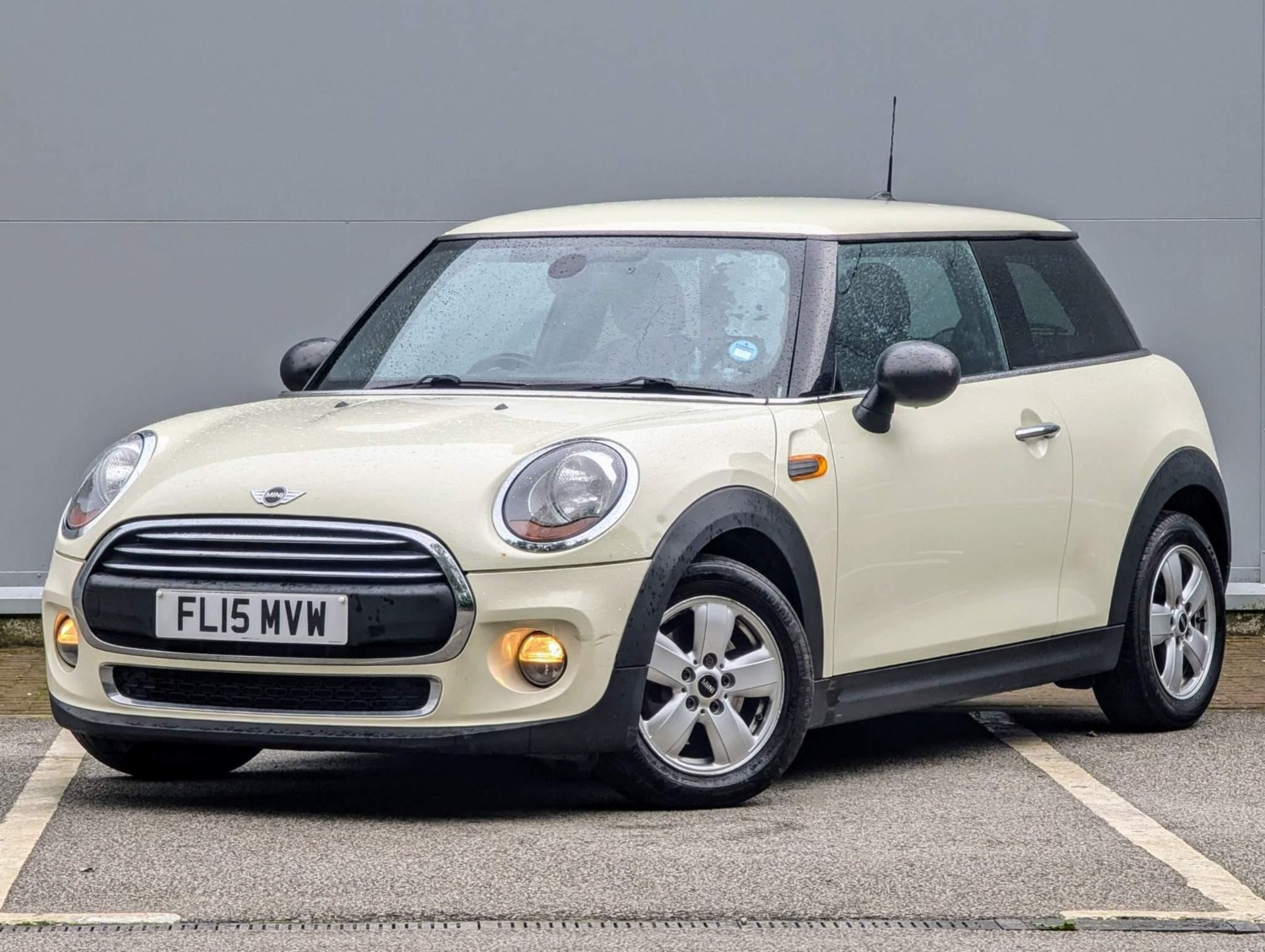 MINI Hatch Listing Image