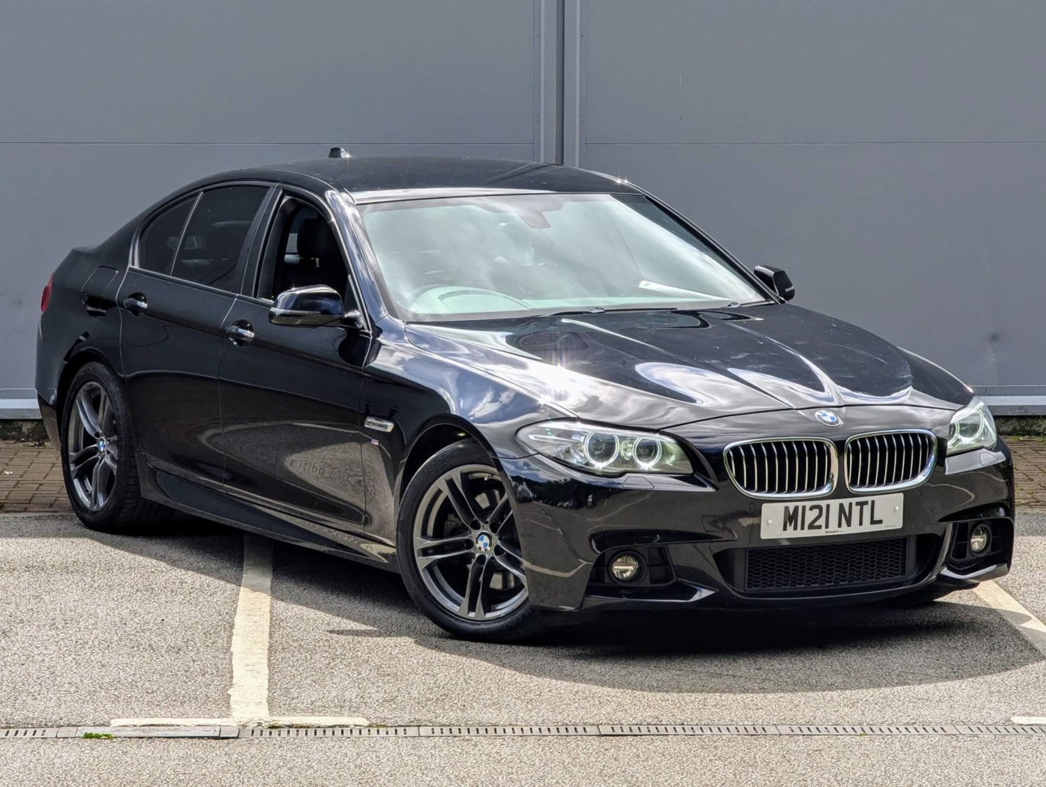 BMW 5 Series Listing Image