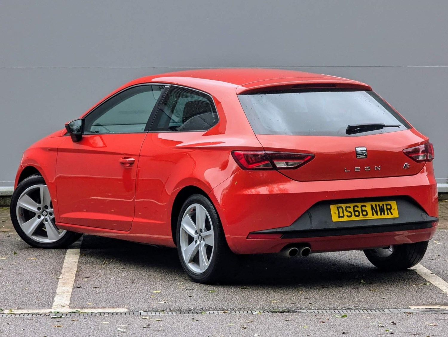 SEAT Leon Listing Image