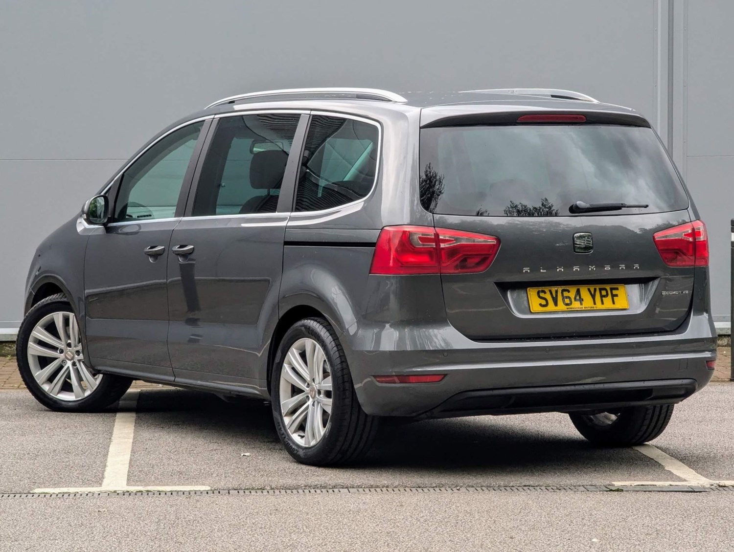 SEAT Alhambra Listing Image