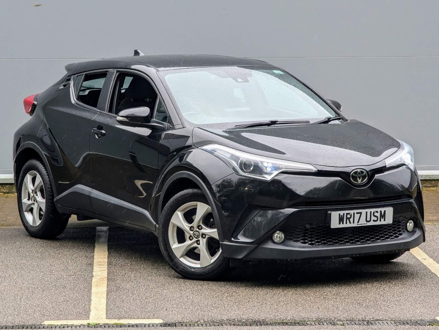 Toyota C-HR Listing Image