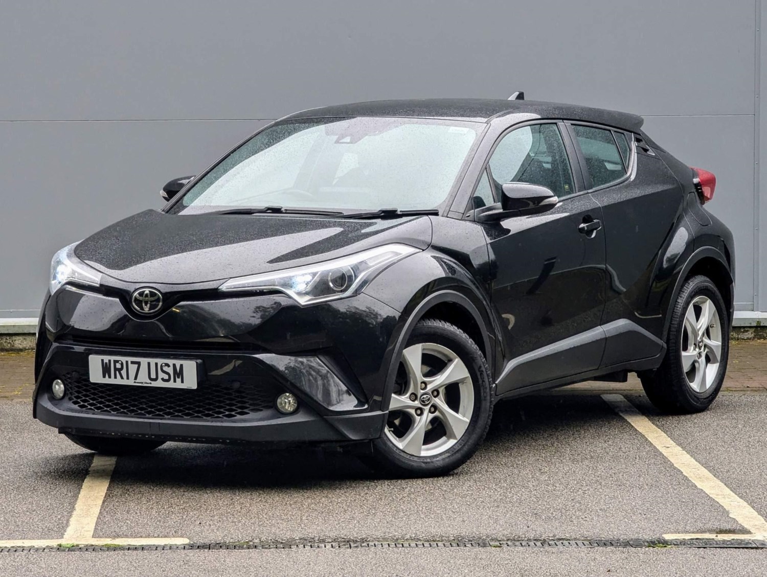 Toyota C-HR Listing Image