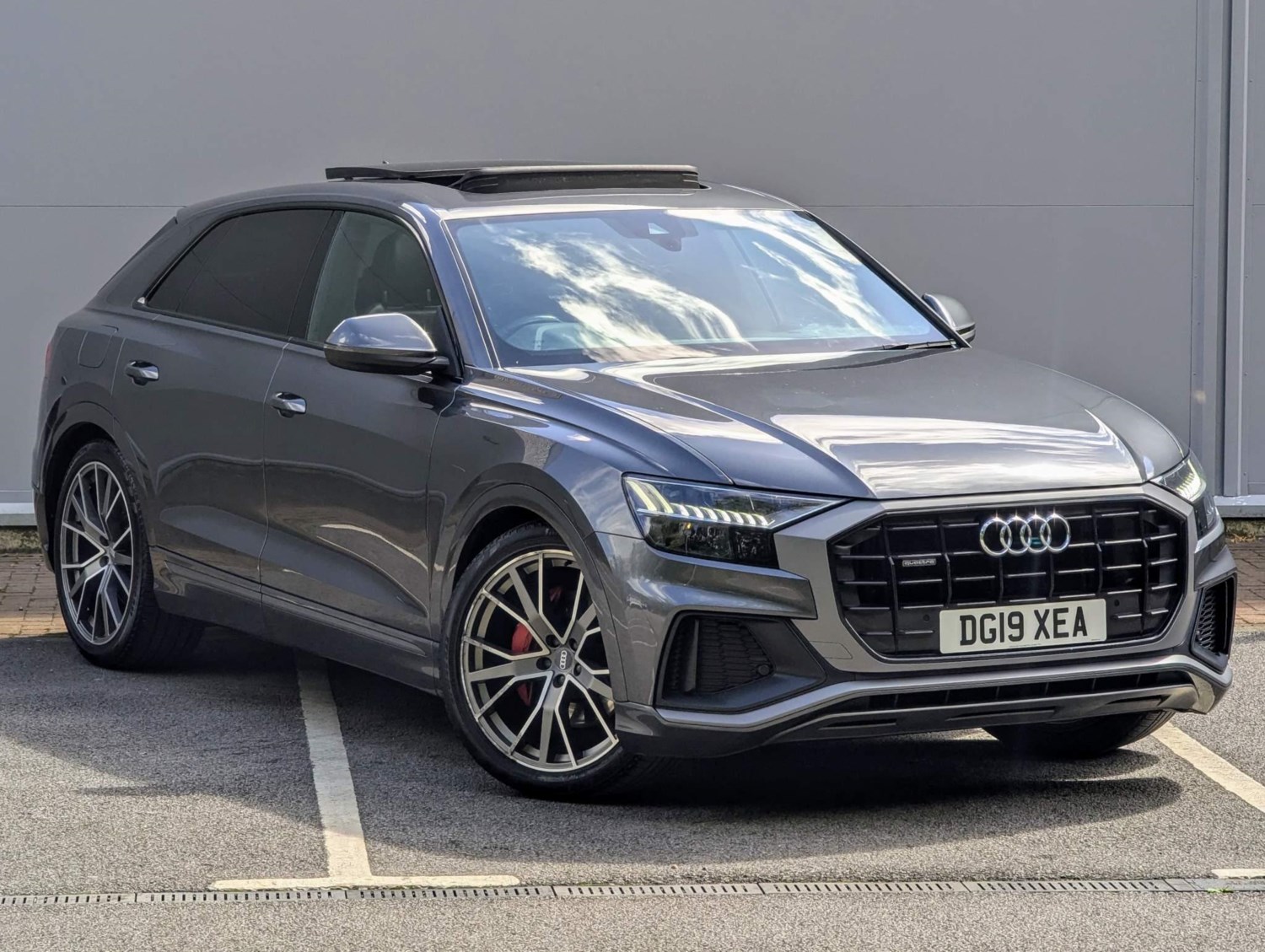 Audi Q8 Listing Image