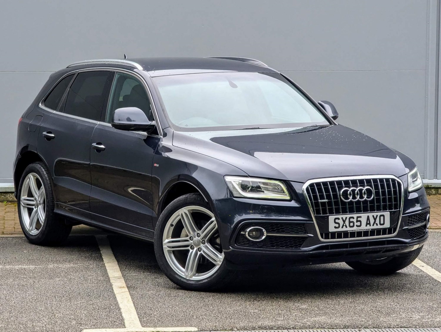 Audi Q5 Listing Image