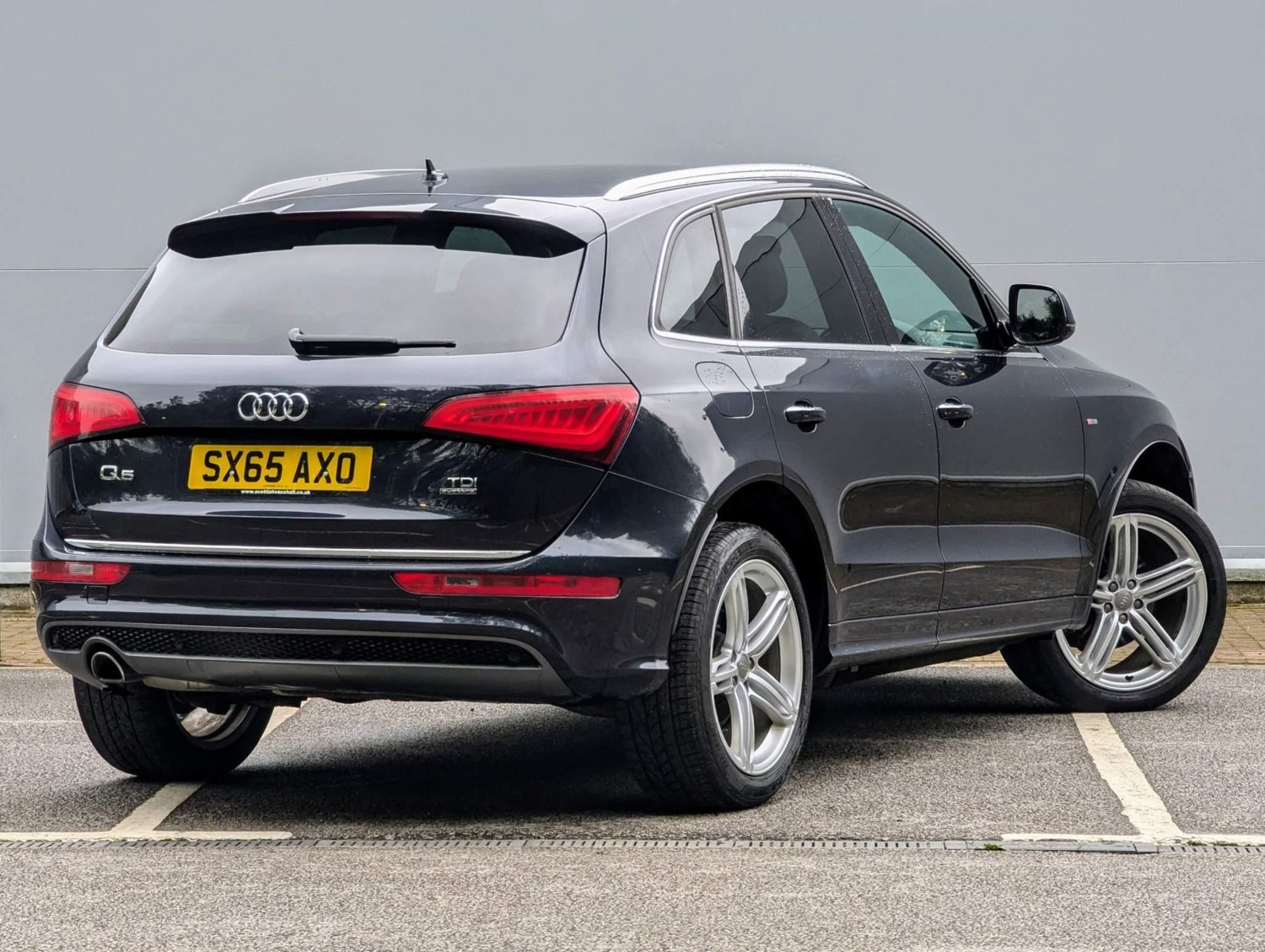 Audi Q5 Listing Image