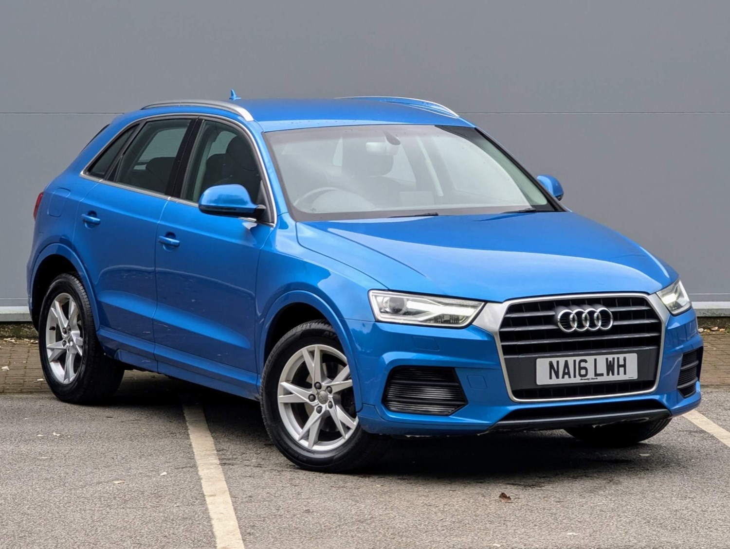 Audi Q3 Listing Image