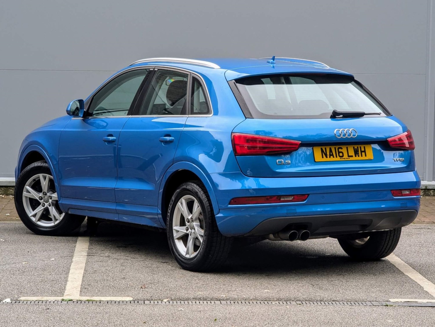 Audi Q3 Listing Image