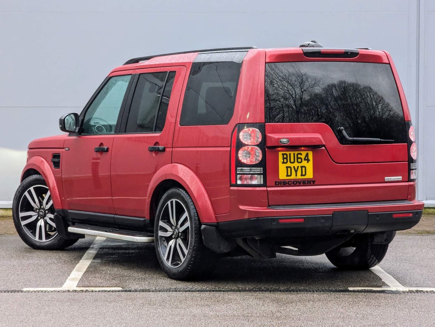 Land Rover Discovery Listing Image