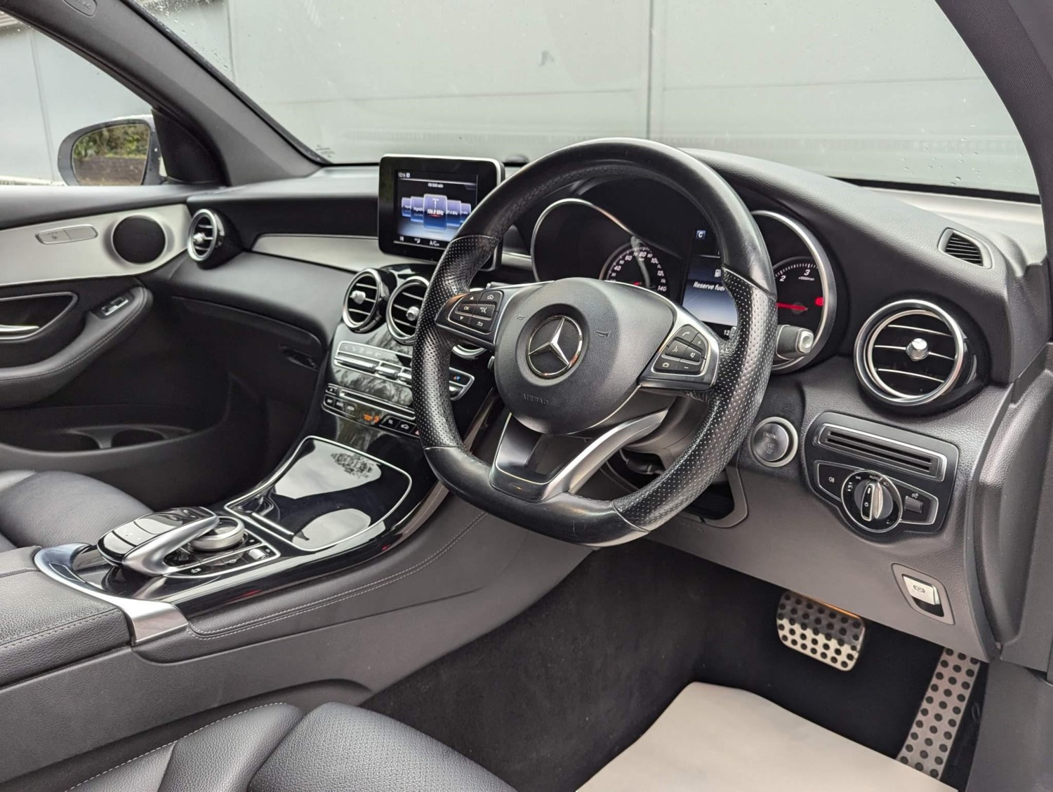 Mercedes-Benz GLC Listing Image