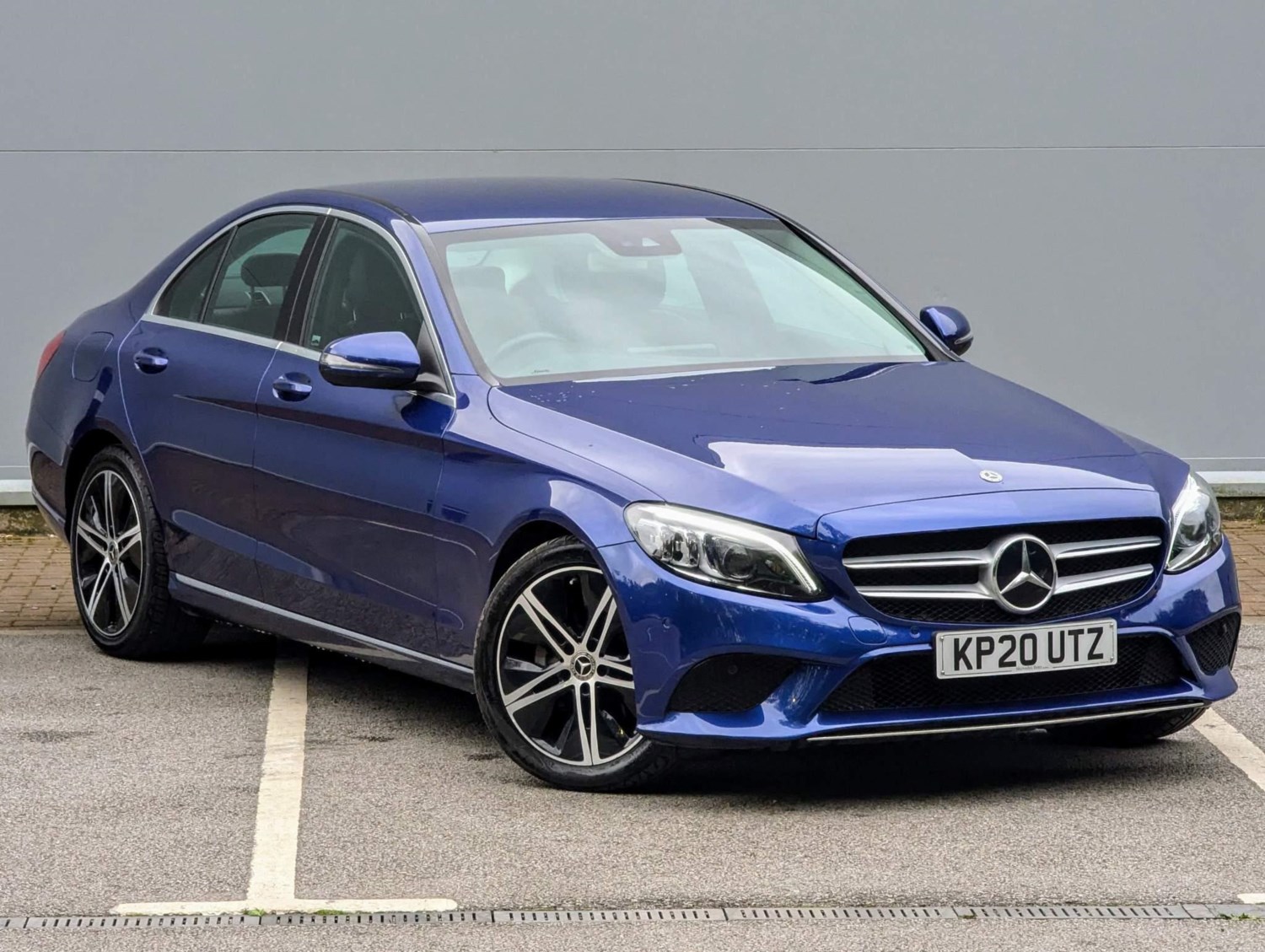 Mercedes-Benz C-Class Listing Image