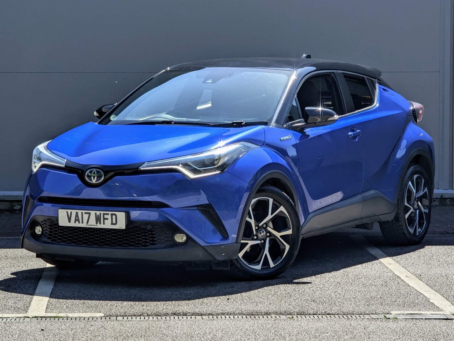 Toyota C-HR Listing Image