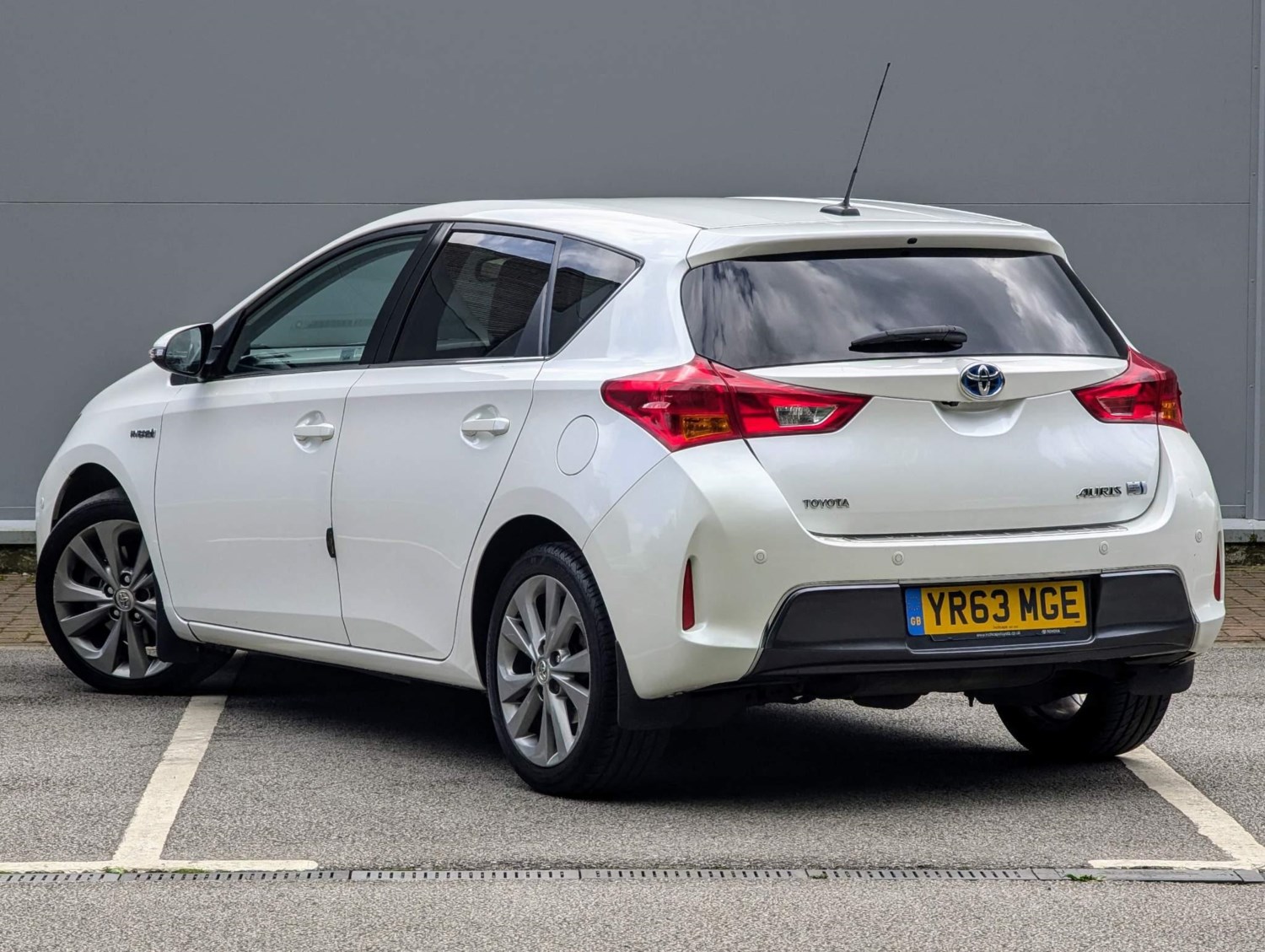 Toyota Auris Listing Image