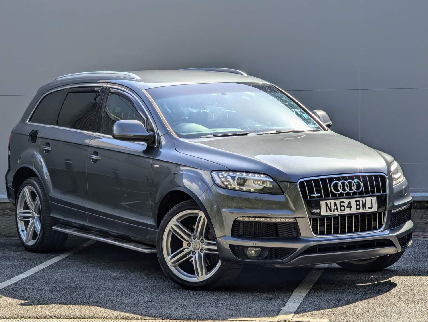 Audi Q7 Listing Image