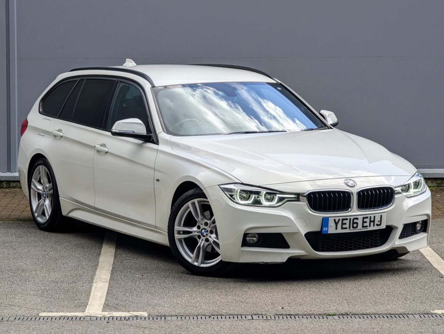 BMW 3 Series Listing Image