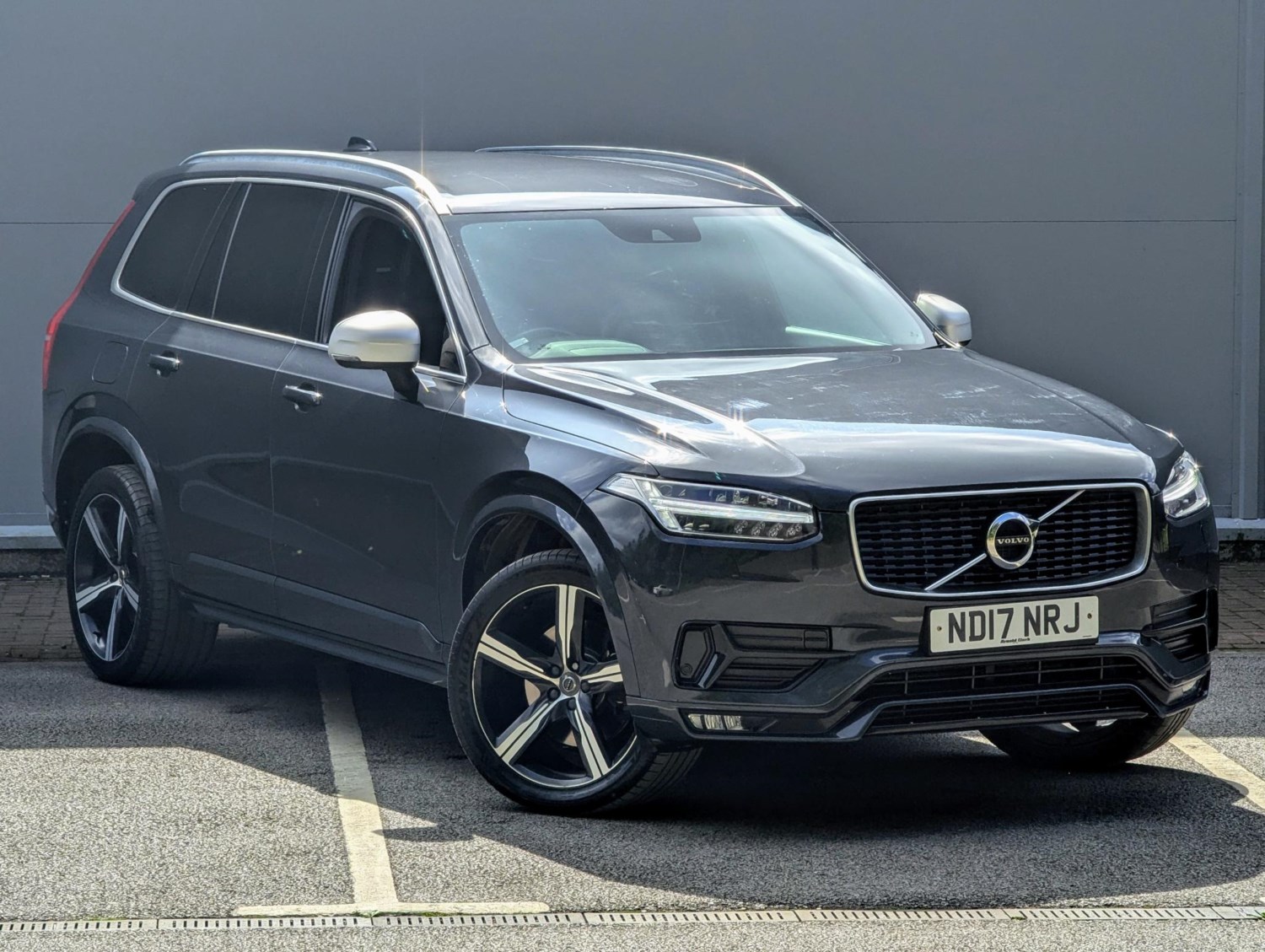 Volvo XC90 Listing Image