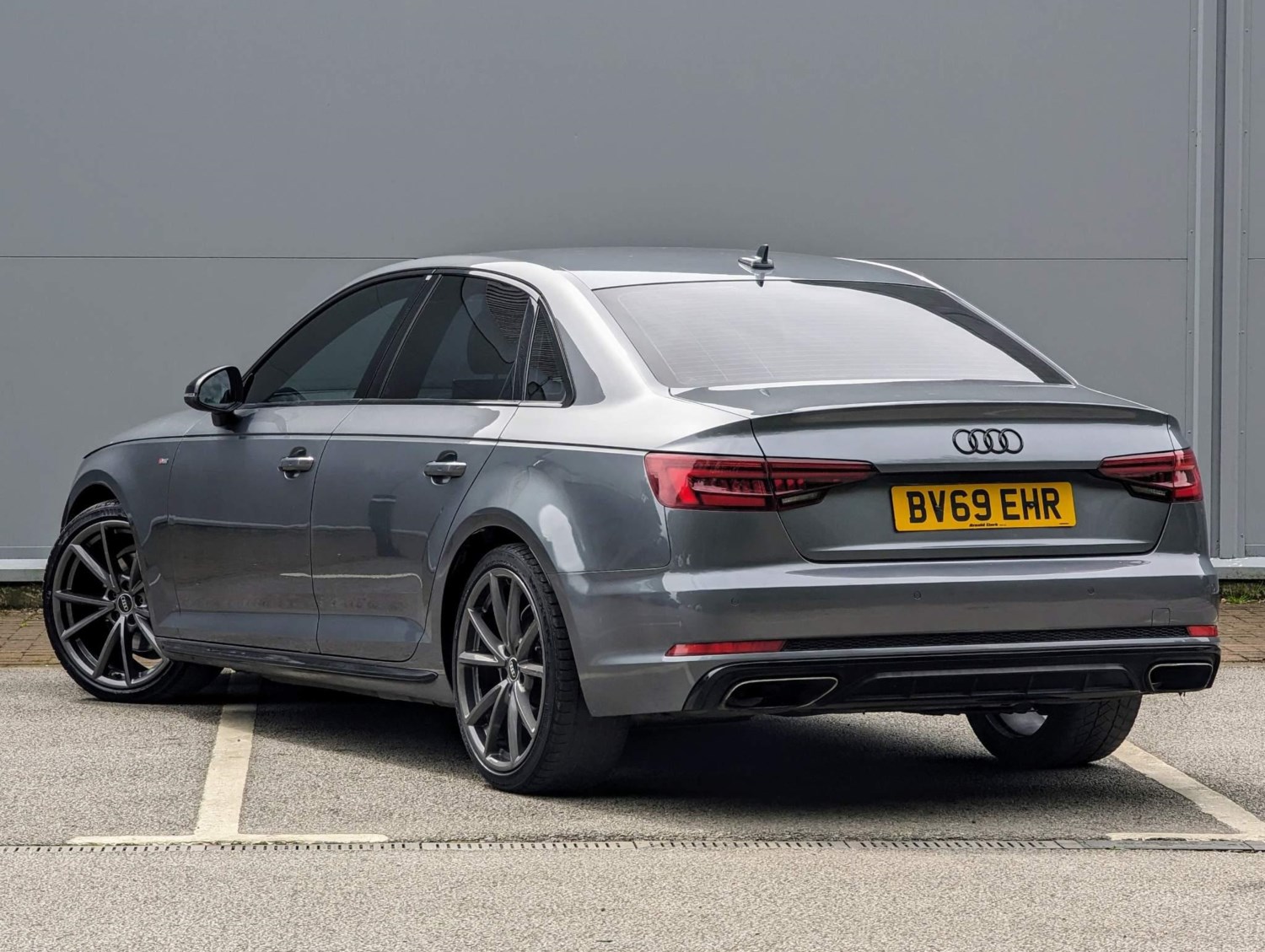 Audi A4 Listing Image