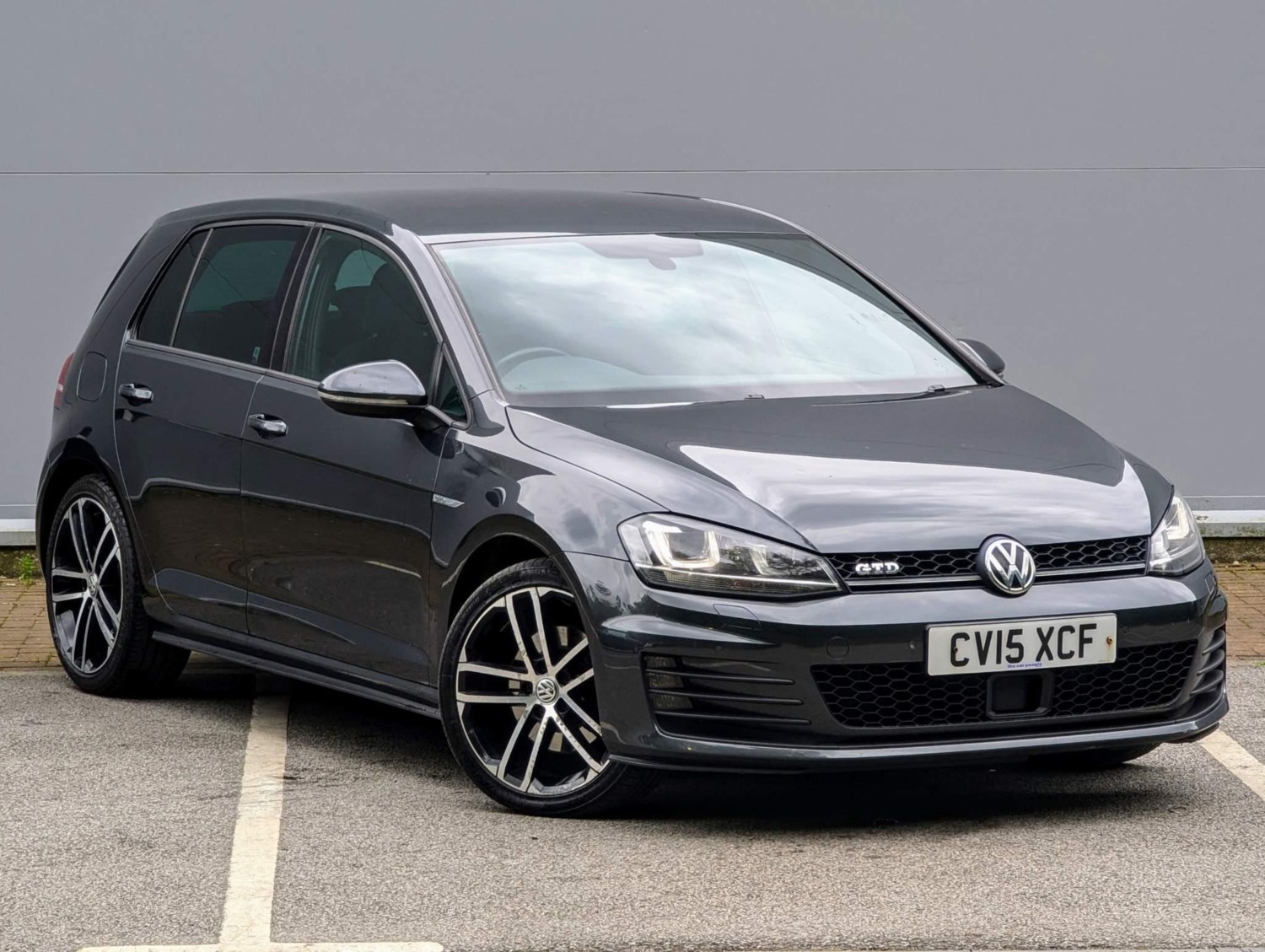 Volkswagen Golf Listing Image