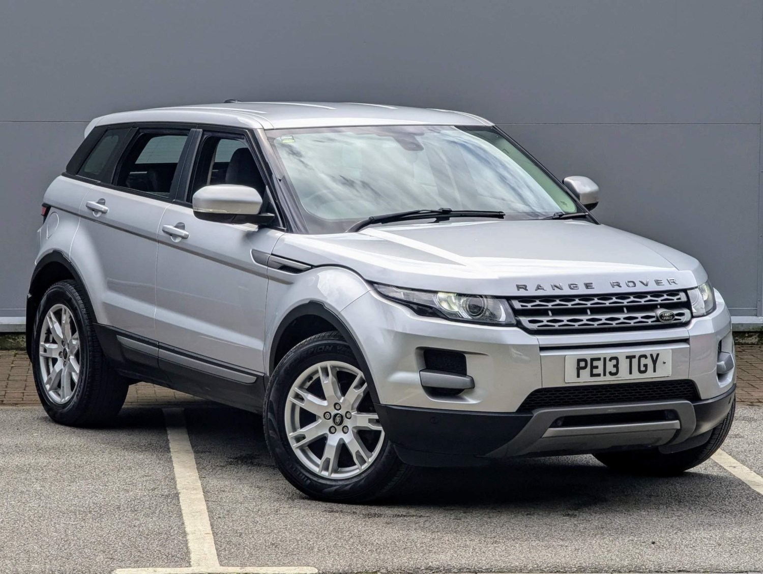 Land Rover Range Rover Evoque Listing Image